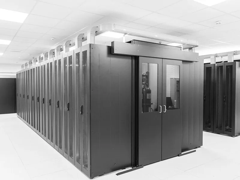 క్లోజ్డ్ కోల్డ్ ఐస్ల్ క్యాబినెట్